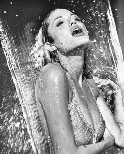 Angelina Jolie and Johnny Depp's Shower Sex Scene